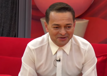 Benardi hodhi dyshime për orientimin seksual të Klajdit, reagon këngëtari