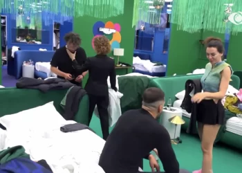 Si e priti Valbona puthjen e Laertit me Eglën? Banorja: E pafytyrë, po të ishte e fortë…