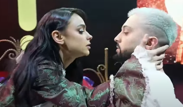 Reagon për herë të parë Gjesti, konfirmon romancën me Egli Takon: “Kush tha që nuk jemi më bashkë?”