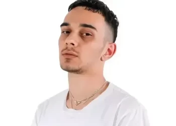 Ndarja e Butës: Një histori e re dashurie me Dea-n