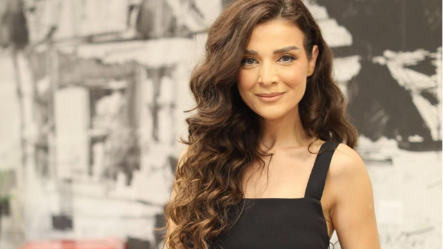 Diola Dosti ndan momente romantike në jaht me Erolldin