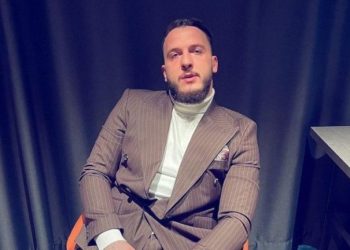 Pas shumë vitesh kërkimi, Mozzik realizon ëndrrën e tij më të veçantë