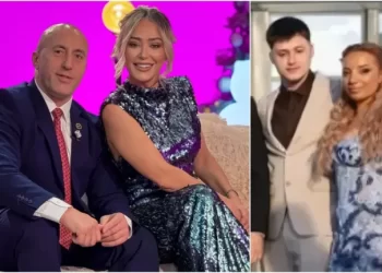 Anita njofton lidhjen e djalit përmes një ndarje emocionuese