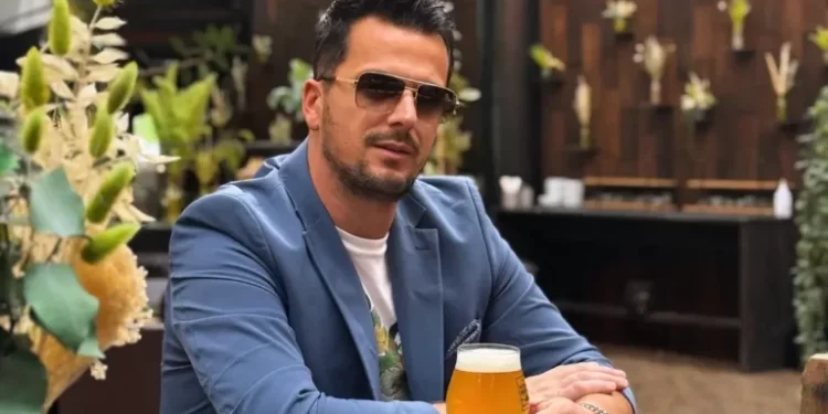 Ylli Demaj shpreh dashuri të thellë për babain dhe djalin e tij në ditëlindje