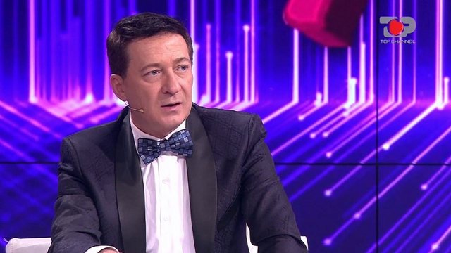 “O mashkull k*rvë. Do të…” – Kujt i drejtohet Arjan Konomi? Nuk përmbahet në videon e fundit