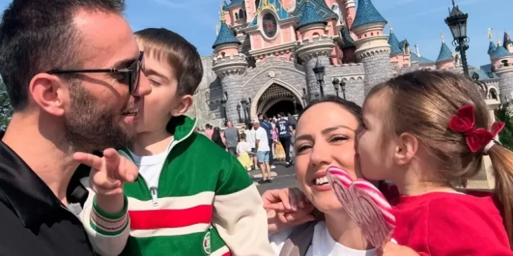 Si ia del Arbana Osmani të udhëheqë katër fëmijë në pushimet e saj?