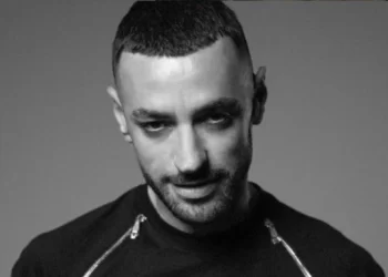 “E dini …”, rasti i babait që abuzoi me vajzën, Stresi thirrje miqve të tij në burgun e Fierit