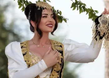 Arjola Demiri: Bukuria e traditës shqiptare përmes stilit modern