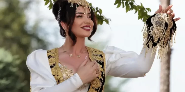 Arjola Demiri: Bukuria e traditës shqiptare përmes stilit modern