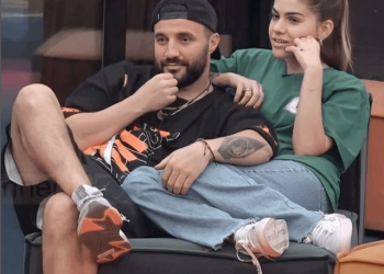 Ndahen çifti i dashur për publikun, PM & Sarah? Detaji që i “tradhtoi”