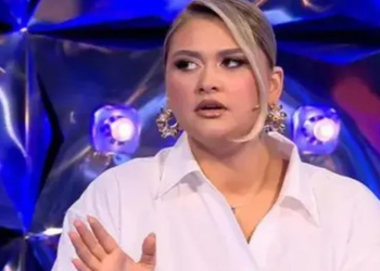 Gafa e Neda Ballukut teksa ngushëllon Gjestin për vëllain e ndjerë