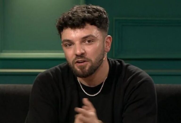 ‘Përjetova tmerrin…’ Olsi Bylyku sheh vd*kjen me sy ‘/Avioni ku po udhëtonte u g*dit nga rrufeja