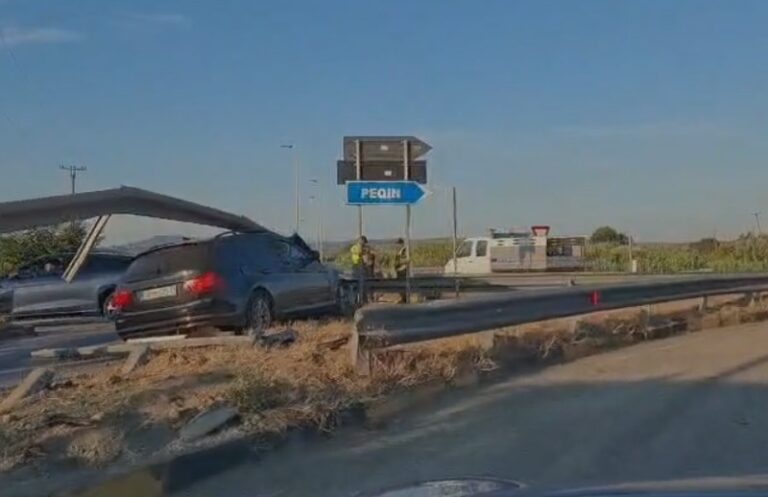 Aksident i frikshëm në vend! Raportohet se një grua dhe një fëmijë…