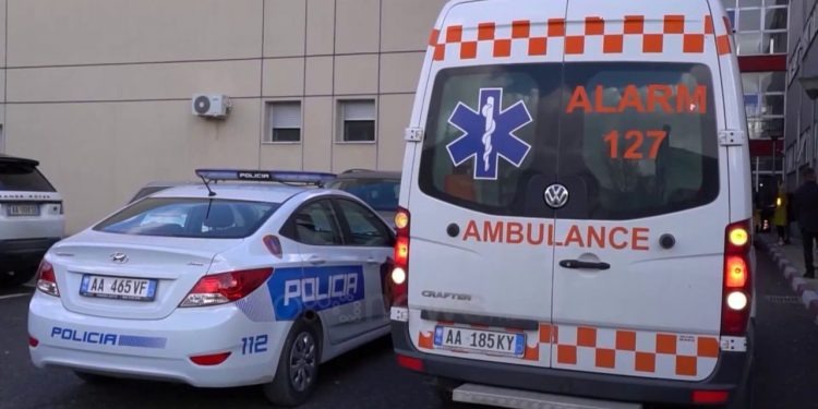 ‘O djali i nënës!’ Momenti prekës kur nëna mëson për vr*sjen e të birit dhe shkon në vendngjarje