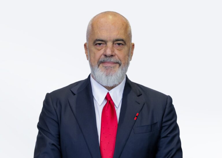 Zgjedhje të parakohshme? Dorëheqje? ASGJE NGA KETO! Edi Rama pritet të flasë për …
