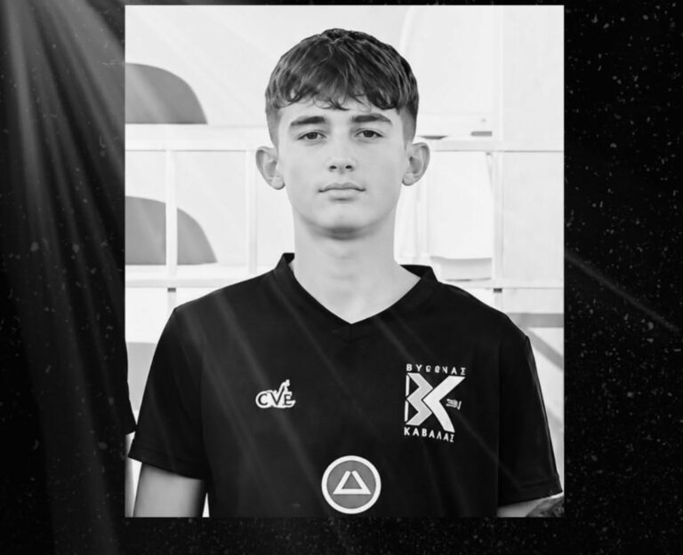 TR*GJIKE! G*diti kokën gjatë ndeshjes së futbollit, ndërron jetë adoleshenti shqiptar në Greqi (EMRI)