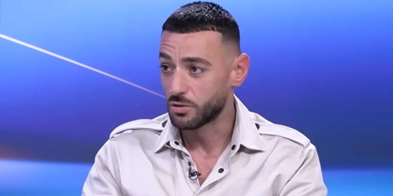 Stresi shkëputet nga rrjetet sociale, fshin postimet dhe heq ndjekësit