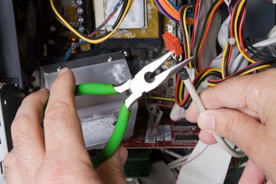 U g*ditën nga energjia elektrike gjatë punës, çfarë dihet për ngjarjen e rëndë në Tropojë?