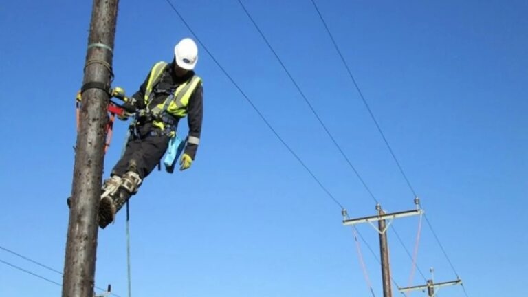 Ra në kontakt me energjinë gjatë riparimit të linjës elektrike, humb jetën 32-vjeçari në Vend