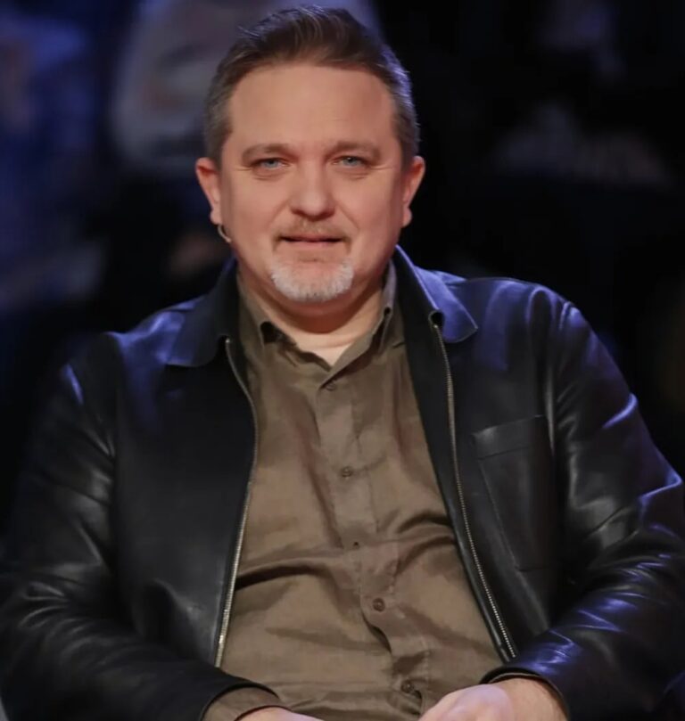 Reagon Jul Deda pas lajmit se ka s*lmuar me llogari fallco kolegët e Top-Channel