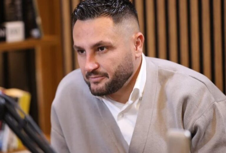 ‘APEL URGJENT’/ Bes Kallaku bënë NJOFTIMIN E PAPRITUR: ‘Një 16 vjecar…’
