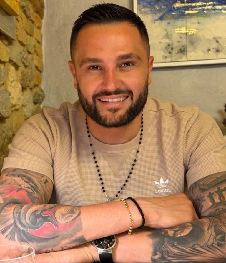“Apel urgjent”/ Bes Kallaku njofton zhdukjen e 16-vjeçarit: “S’ka kontakt me familjen prej dy ditësh” (FOTO)
