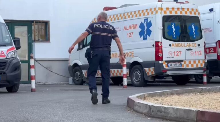 Detaje të tr*shta/ 25-vjeçarja u gjet e p*jetë në Durrës, pranë saj fëmija 2-vjeç!
